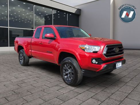Used 2021 Toyota Tacoma SR5 image 7