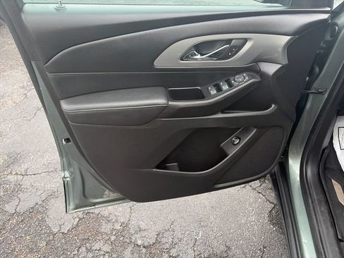 Used 2023 Chevrolet Traverse LT w/ LPO, Floor Liner Package AWD/4WD image 10