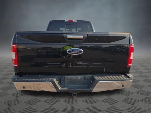 Used 2018 Ford F150 XLT w/ Equipment Group 302A Luxury AWD/4WD image 3