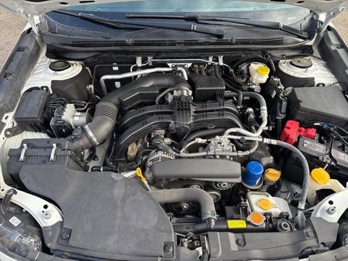 Used 2022 Subaru Legacy Limited image 2