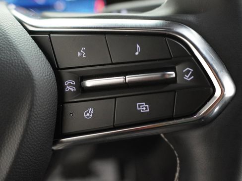 Used 2024 Chevrolet Traverse LT w/ Midnight/Sport Edition image 23