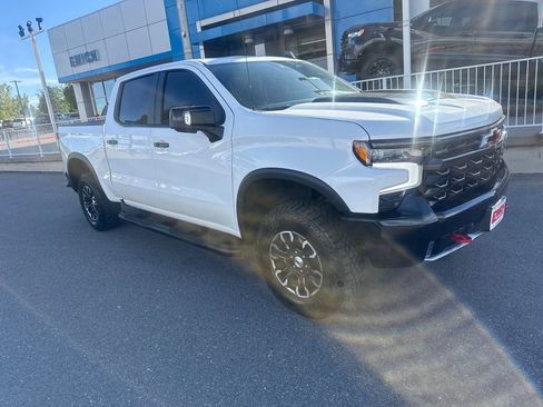Used 2024 Chevrolet Silverado 1500 ZR2 w/ Technology Package AWD/4WD image 7