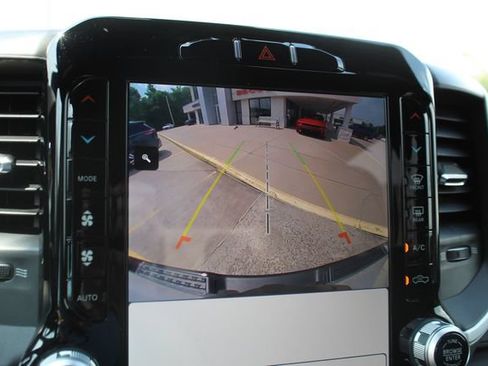 Used 2023 RAM 1500 Big Horn AWD/4WD image 27