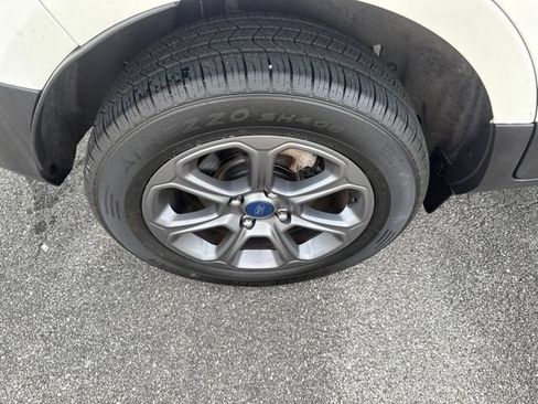 Used 2018 Ford EcoSport SE AWD/4WD image 7