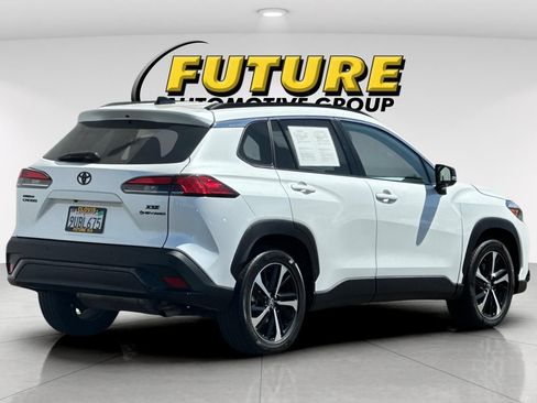 Used 2025 Toyota Corolla Cross AWD Hybrid w/ Convenience Package image 4