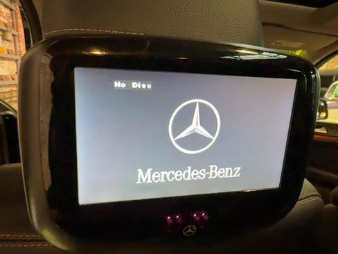 Used 2015 Mercedes-Benz GL 450 4MATIC image 65