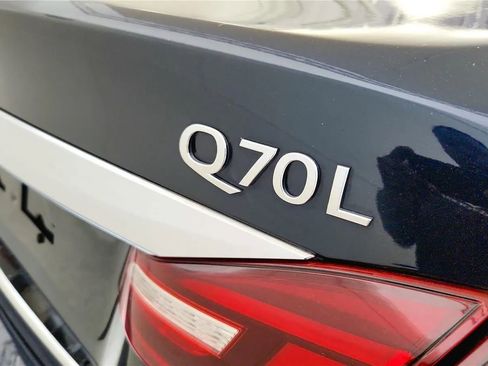Used 2016 INFINITI Q70 L 3.7 AWD/4WD image 17