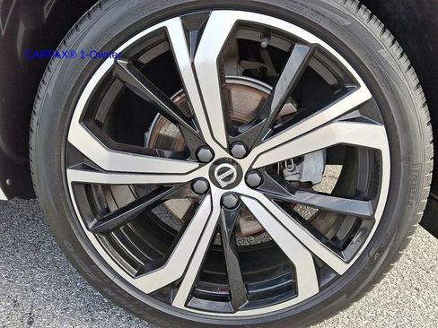 Certified 2023 Volvo XC60 B5 Ultimate w/ Climate Package image 10