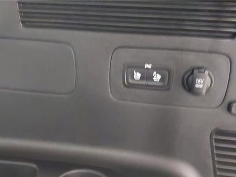 Used 2024 Kia Sorento S image 28