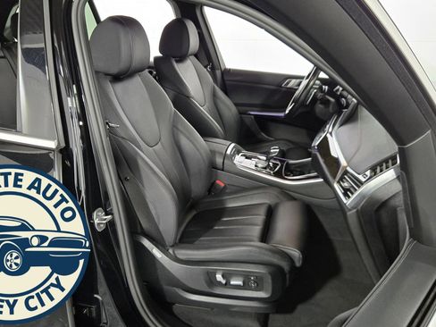 Used 2020 BMW X5 xDrive40i w/ Parking Assistance Package image 33