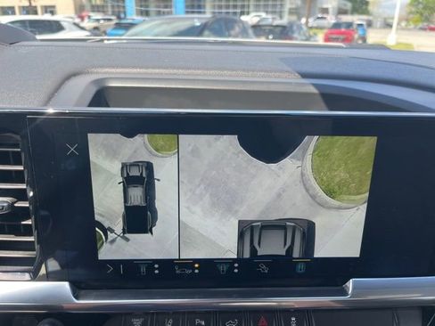 Used 2024 Chevrolet Silverado 3500 LTZ w/ LTZ Plus Package image 30