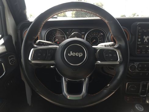 Used 2023 Jeep Gladiator Mojave w/ LED Lighting Group AWD/4WD image 17