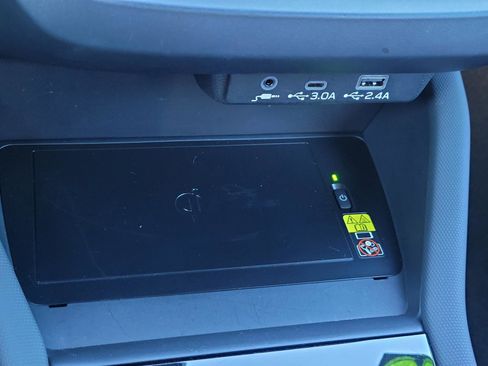 Certified 2025 Subaru Forester Premium image 28