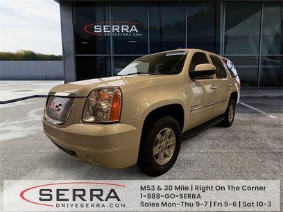 Used 2014 GMC Yukon SLT w/ SLT-2 Equipment Package