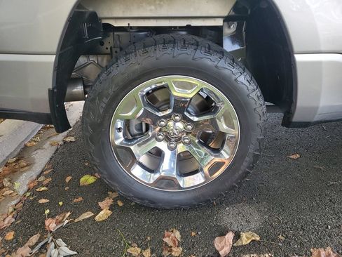 Used 2019 RAM 1500 Big Horn AWD/4WD image 18