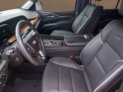 Used 2021 Cadillac Escalade Premium Luxury w/ Driver Assist Tech Package AWD/4WD image 9