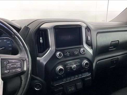 Used 2019 GMC Sierra 1500 SLT AWD/4WD image 9