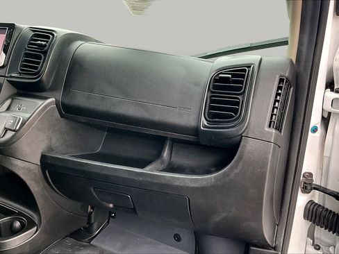 Used 2025 RAM ProMaster 2500 w/ Convenience Group FWD image 18