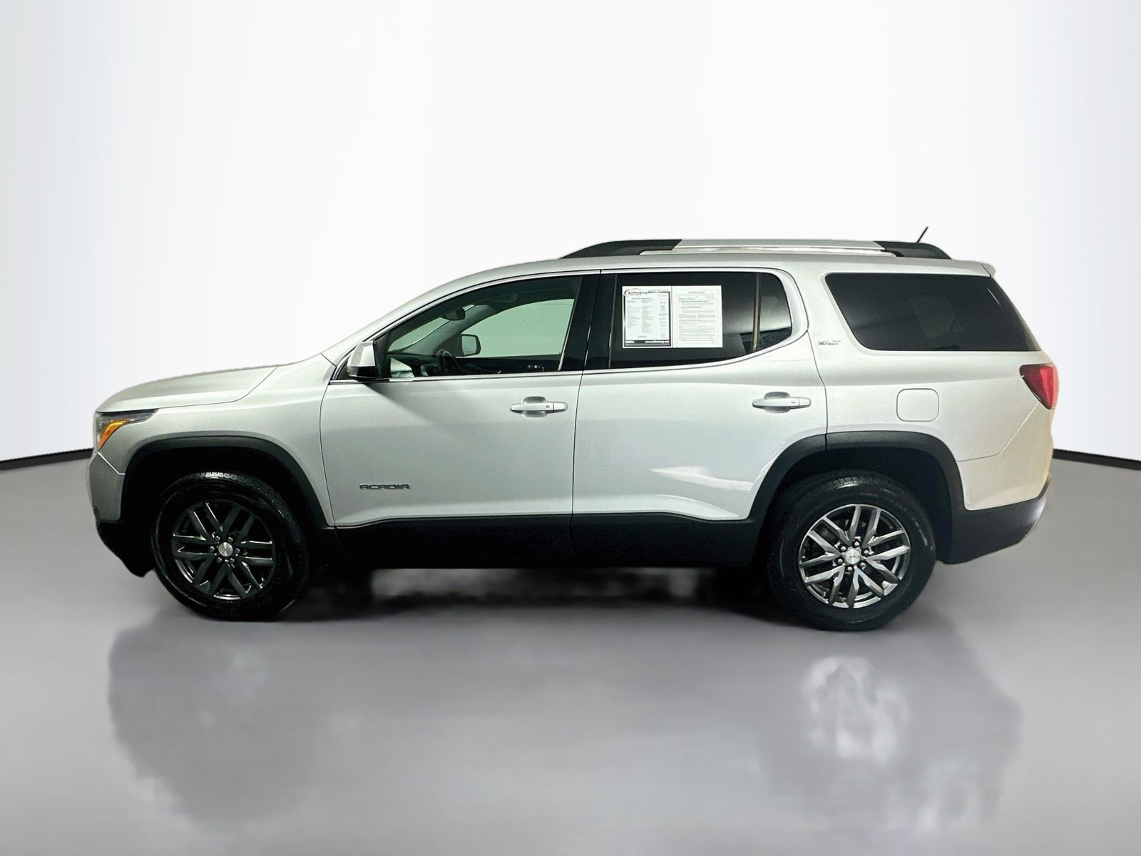 Used 2018 GMC Acadia SLT FWD image 4