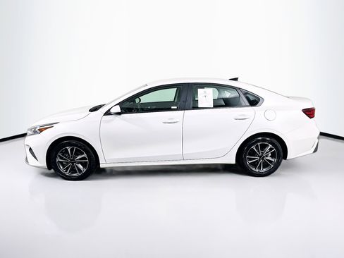 Used 2024 Kia Forte LXS image 4