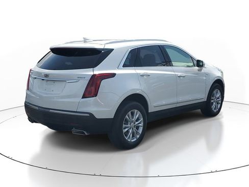 Certified 2023 Cadillac XT5 Luxury w/ LPO, Floor Liner Package FWD image 4