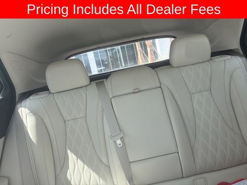 Used 2021 Buick Envision Avenir w/ Technology Package II FWD image 10
