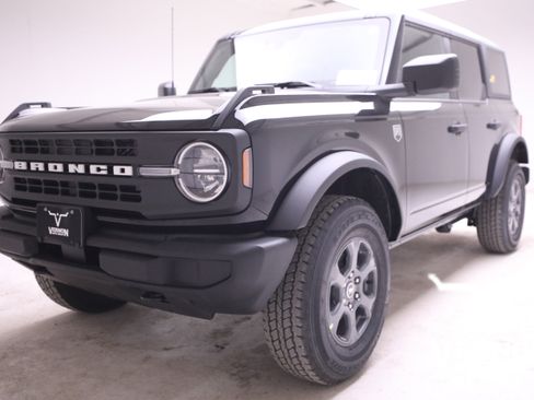 New 2025 Ford Bronco Big Bend image 1