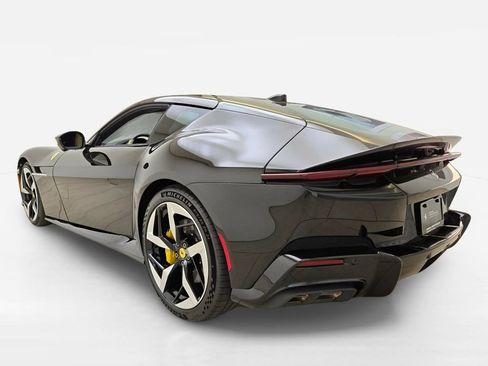 Used 2025 Ferrari 12Cilindri RWD image 9