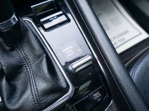 Used 2022 Jeep Compass Latitude w/ Sun and Sound Group image 26