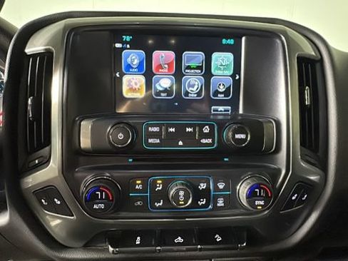 Used 2018 Chevrolet Silverado 1500 LT w/ All Star Edition AWD/4WD image 22