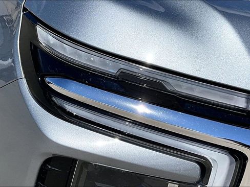 Used 2025 Chevrolet Tahoe LT image 36