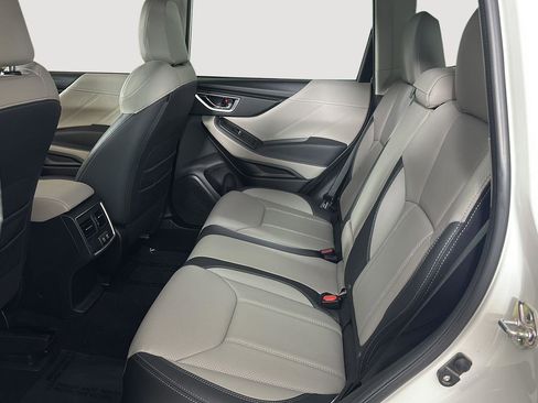 Certified 2023 Subaru Forester Limited image 16
