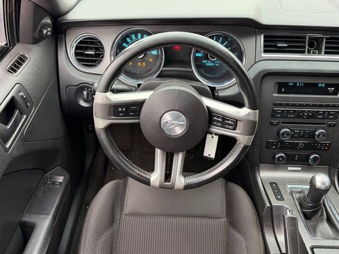 Used 2013 Ford Mustang GT image 7
