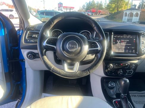 Used 2017 Jeep Compass Limited w/ Navigation Group image 14