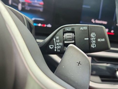 Used 2024 BMW X7 xDrive40i w/ M Sport Package image 49