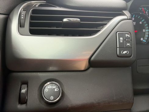 Used 2016 Chevrolet Tahoe LT RWD image 23
