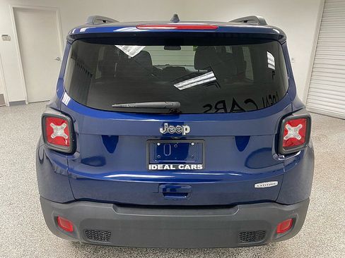 Used 2021 Jeep Renegade Latitude image 6