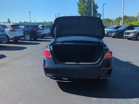 Used 2021 Honda Accord Sport image 6