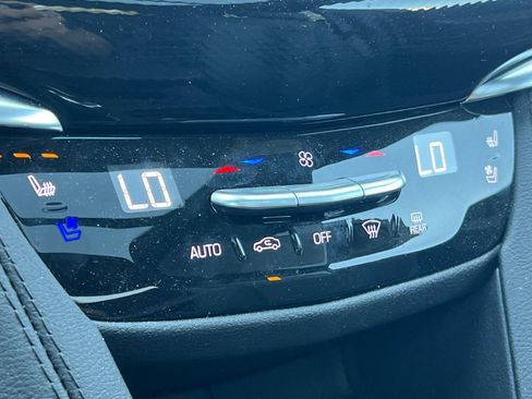 Certified 2024 Cadillac XT6 Sport w/ Platinum Package image 27