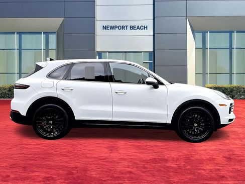 Used 2022 Porsche Cayenne Platinum Edition AWD/4WD image 8