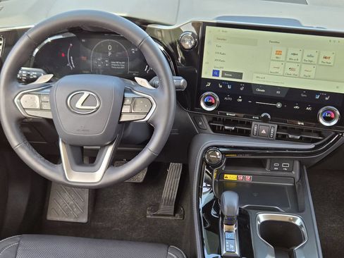 Used 2025 Lexus NX 350 AWD w/ Cold Area Package image 35