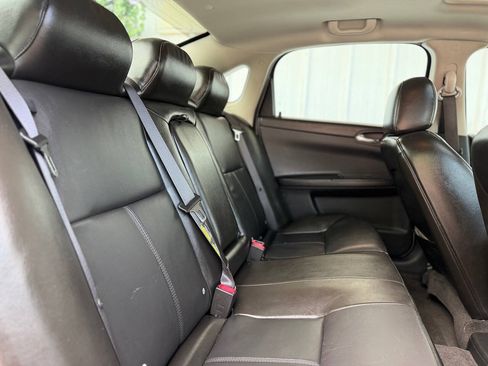Used 2008 Chevrolet Impala LTZ FWD image 28