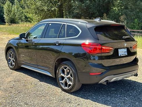 Used 2017 BMW X1 xDrive28i AWD/4WD image 7
