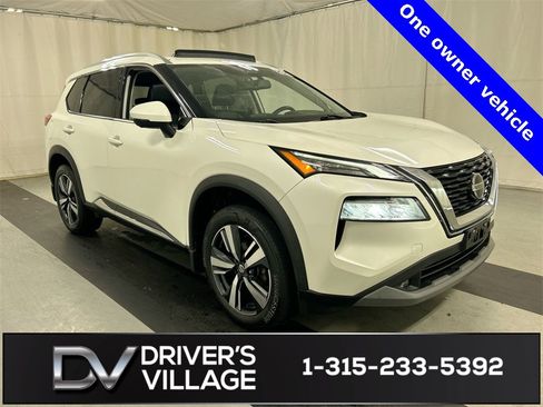 Used 2021 Nissan Rogue SL image 1