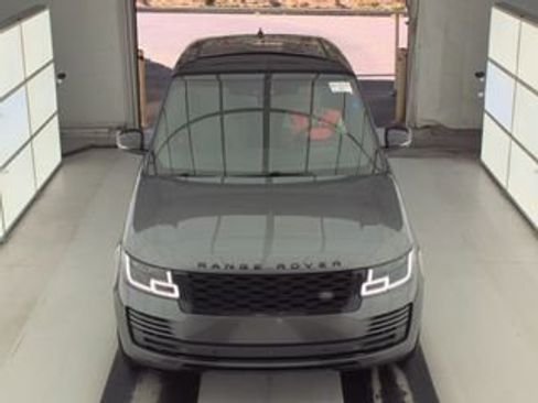 Used 2019 Land Rover Range Rover Supercharged AWD/4WD image 2