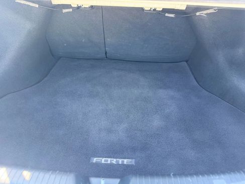 Used 2017 Kia Forte LX w/ LX Popular Package image 38