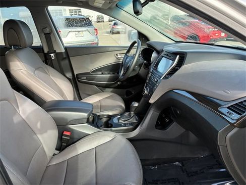 Used 2017 Hyundai Santa Fe Sport w/ 2.4L Tech Package 04 image 16