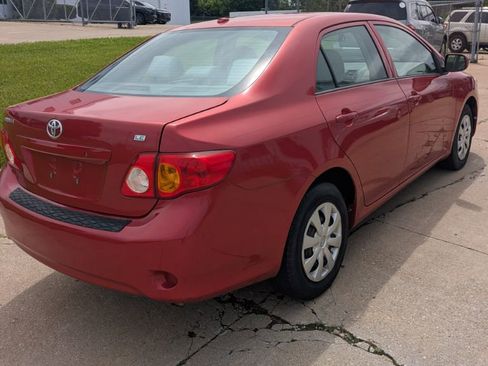Used 2010 Toyota Corolla LE FWD image 5
