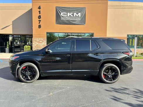 Used 2019 Chevrolet Traverse Premier w/ Redline Edition FWD image 3