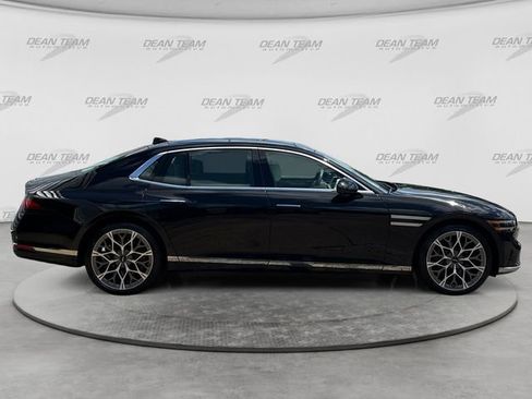 Used 2023 Genesis G90 3.5T AWD/4WD image 9
